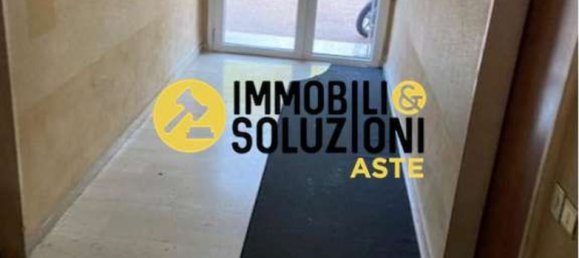 6 rooms Apartment in Verdello, Italy No. 184984 6