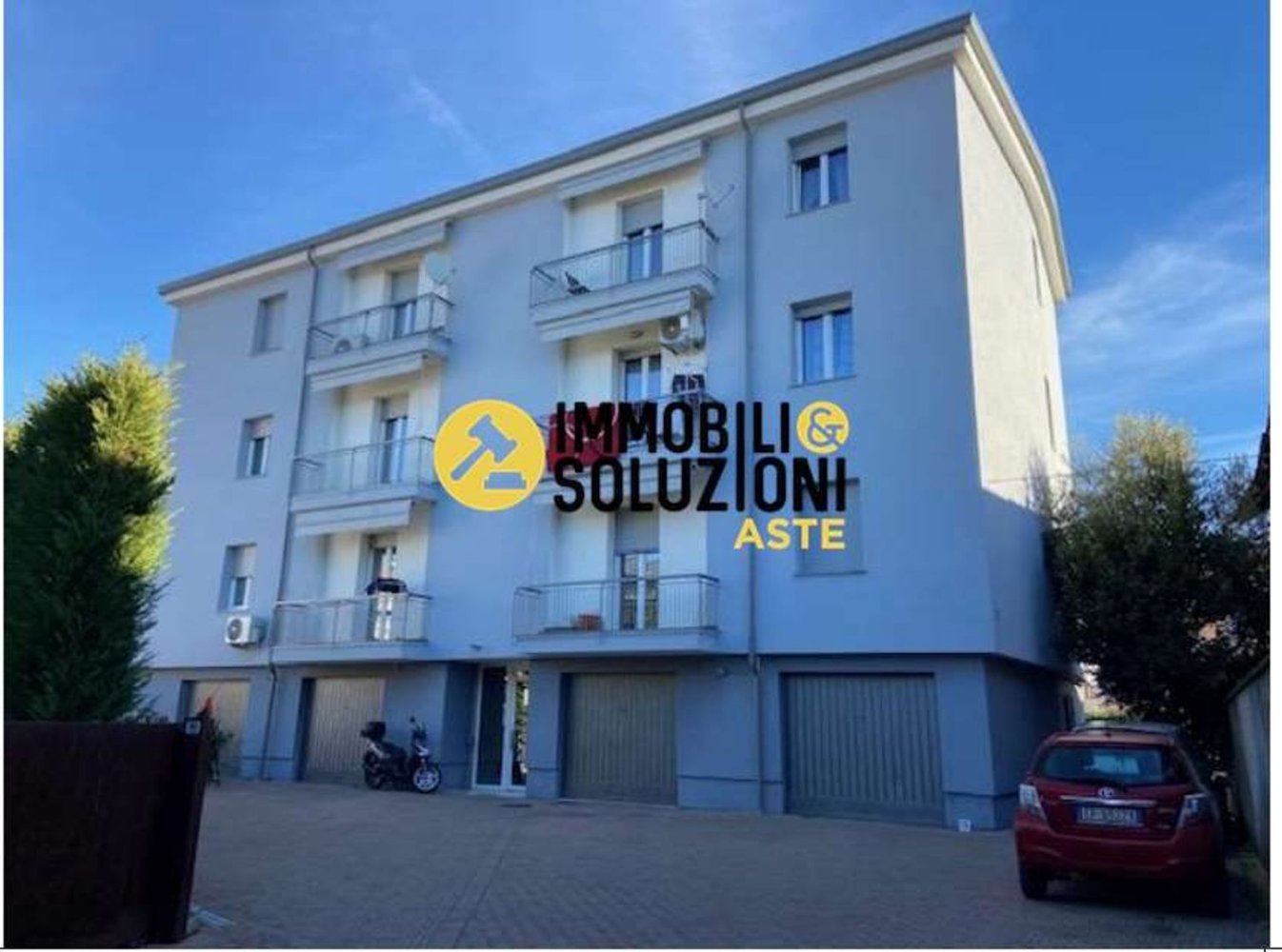 6 rooms Apartment in Verdello, Italy No. 184984