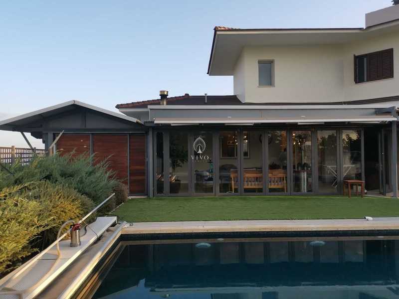 4 Schlafzimmer Gewerbliche Immobilie in Mesa Geitonia, Cyprus, Nr. 19028