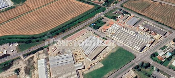 Almacén de 5 habitaciónes en Ostiglia, Italy No. 321505 7