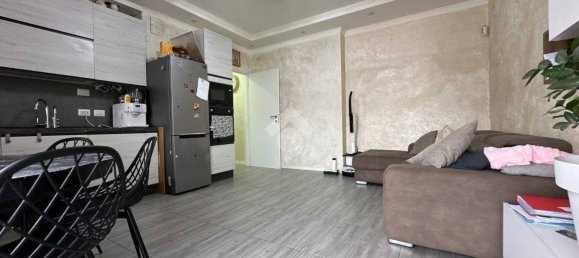 2 bedrooms Apartment in Bussero, Italy No. 61780 4