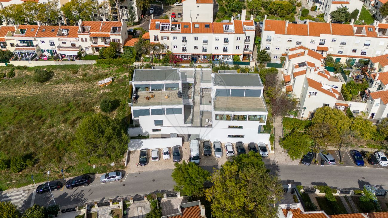 3 bedrooms House in Oeiras, Portugal No. 167266