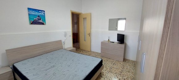 Дом с 6 комнатами в Мандурия, Италия № 19207 11