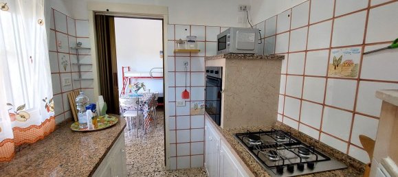 Дом с 6 комнатами в Мандурия, Италия № 19207 18