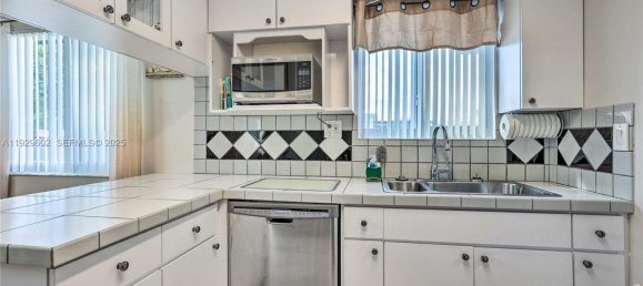 3 غرف نوم فيلا في Miami, USA رقم 615073 12
