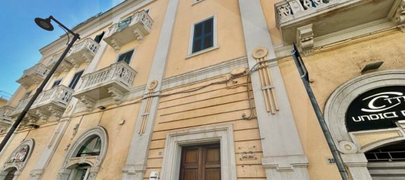 4-Zimmer Gewerbliche Immobilie in Matera, Italy, Nr. 34509 2