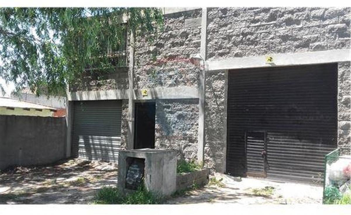 492m² Commercial property in Pilar, Argentina No. 22959