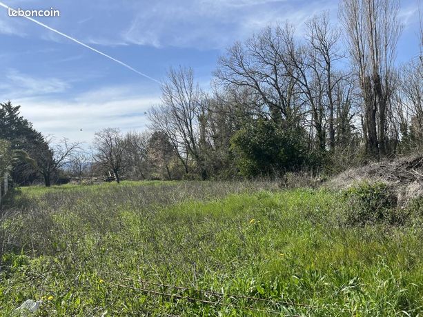 700m² Land in Pourrieres, France No. 312264