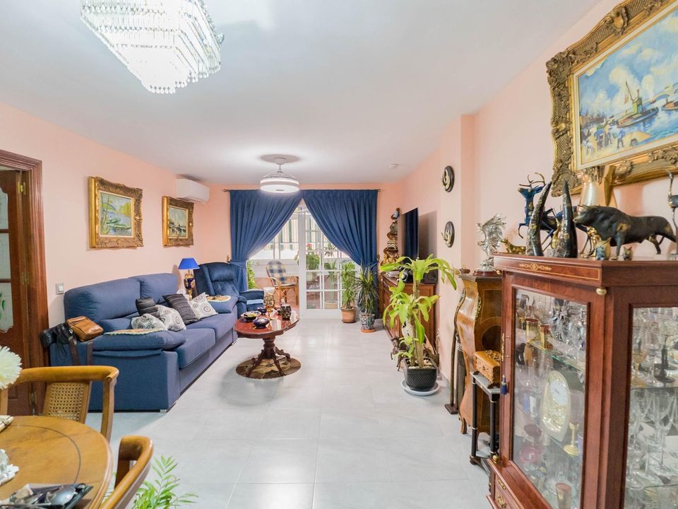 Apartamento T3 em Fuengirola, Spain N.º 209689