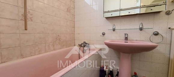 2 bedrooms House in Chatou, France No. 176659 11