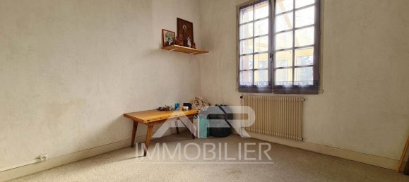 2 bedrooms House in Chatou, France No. 176659 13