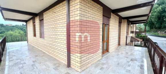 3 chambres Appartement à Frosinone, Italy No. 51605 6