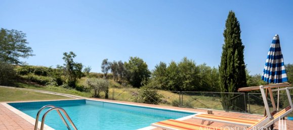 4 bedrooms House in Cortona, Italy No. 53533 2