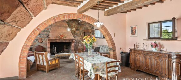 4 bedrooms House in Cortona, Italy No. 53533 16