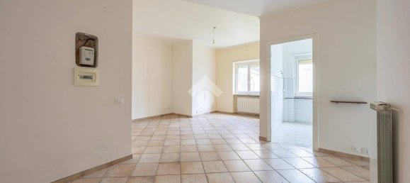 2 bedrooms Apartment in Rome, Italy No. 291376 4