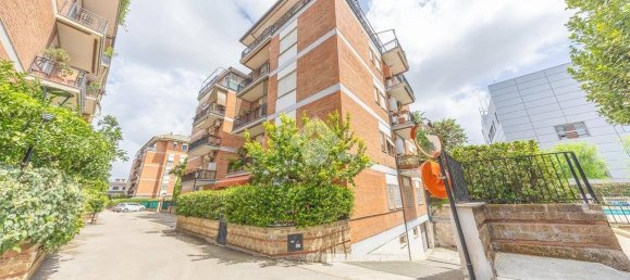 2 bedrooms Apartment in Rome, Italy No. 291376 35