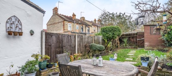 3 bedrooms House in London, United Kingdom No. 13453 10