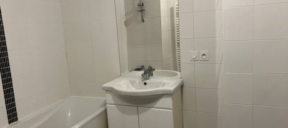 Apartamento de 2 dormitorios en Reims, France No. 227334 7