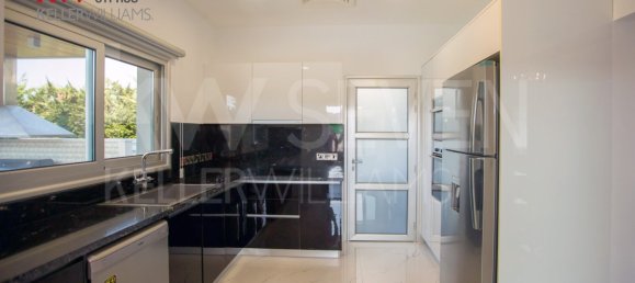 Villa T4 em Agios Tychonas, Cyprus N.º 26564 5