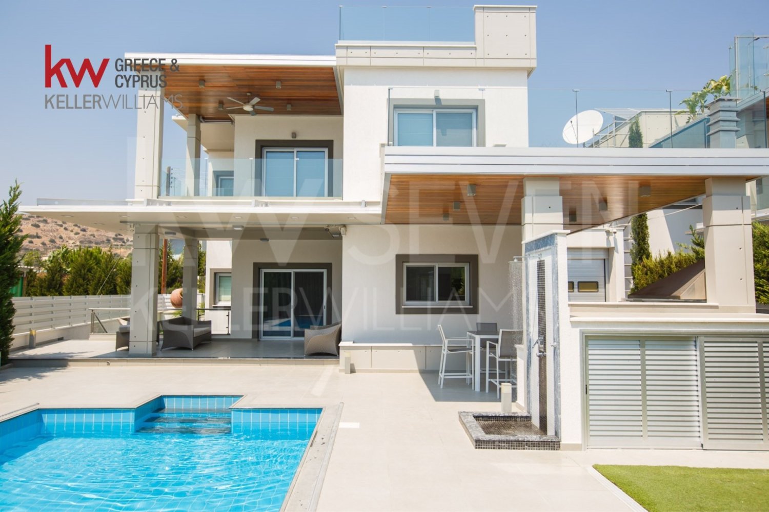 Вилла с 4 спальнями в Агиос Тихонас, Кипр № 26564