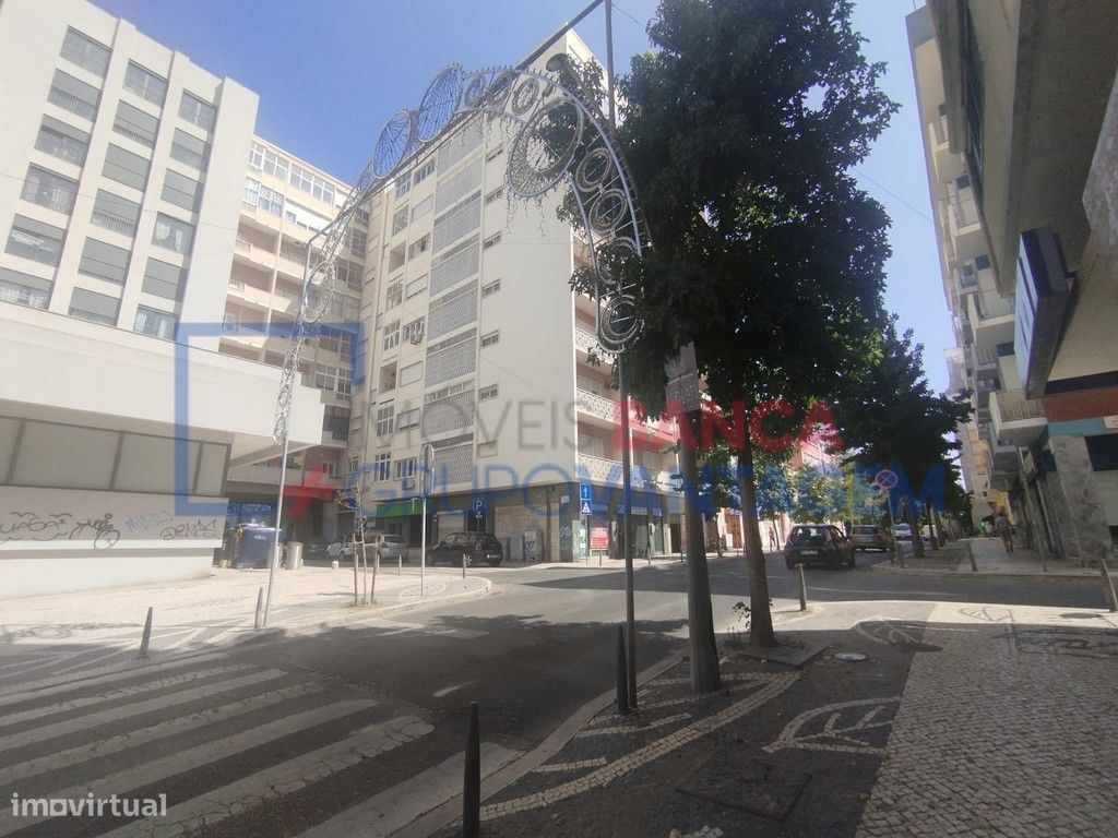 3 chambres Appartement à Barreiro, Portugal No. 237588