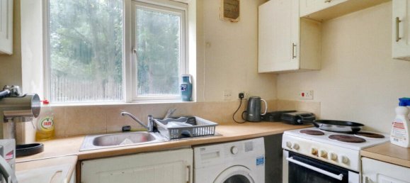 Studio in Purfleet-on-Thames, United Kingdom No. 5016 7