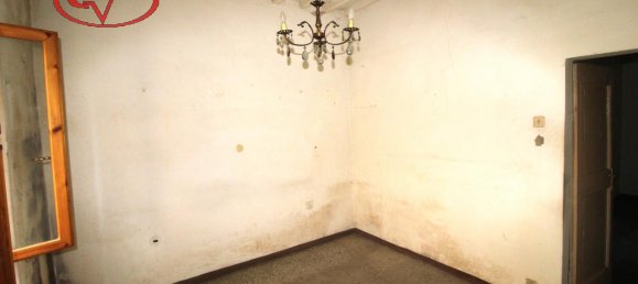 5 rooms Apartment in Terranuova Bracciolini, Italy No. 237346 5