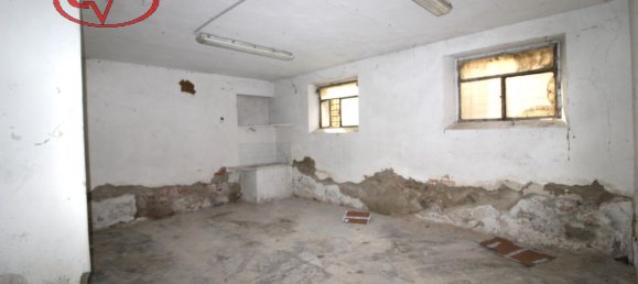 5 rooms Apartment in Terranuova Bracciolini, Italy No. 237346 9