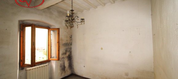 5 rooms Apartment in Terranuova Bracciolini, Italy No. 237346 4