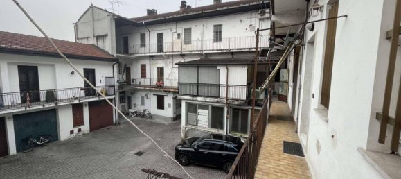 3 bedrooms Apartment in Sedriano, Italy No. 276199 9