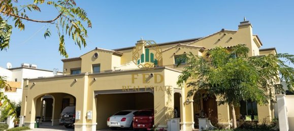 3 bedrooms Villa in Mirdif, UAE No. 8214 11