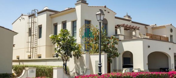 3 bedrooms Villa in Mirdif, UAE No. 8214 25