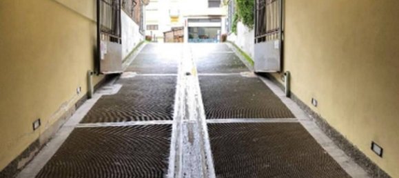 Garagem em Locate di Triulzi, Italy 24 m² N.º 257911 8