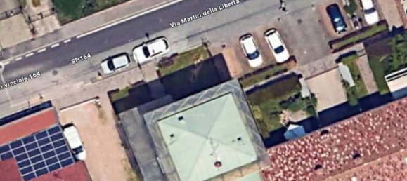 Garagem em Locate di Triulzi, Italy 24 m² N.º 257911 2