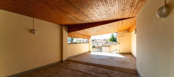 5 Schlafzimmer Haus in Pralormo, Italy, Nr. 313765 32
