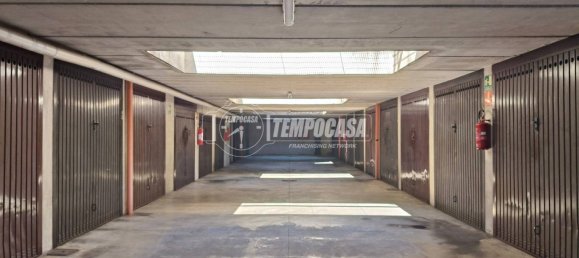 13m² Garage in Brugherio, Italy No. 266562 5