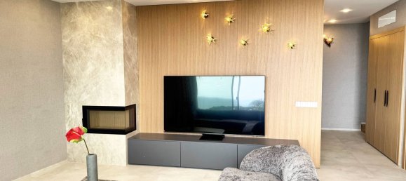 4 bedrooms Villa in Lloret de Mar, Spain No. 190313 5