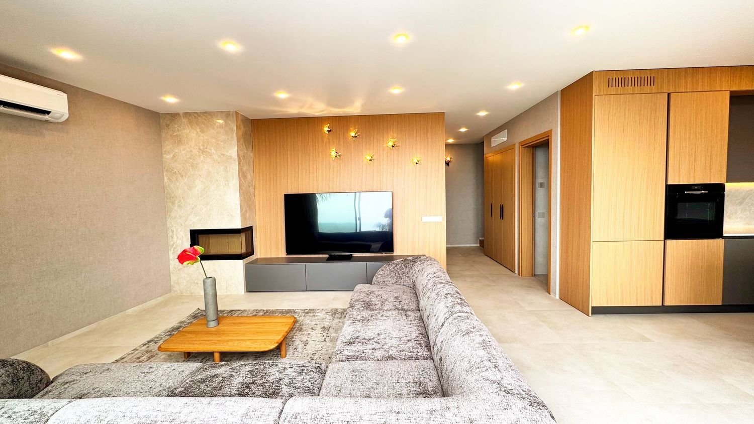 4 bedrooms Villa in Lloret de Mar, Spain No. 190313