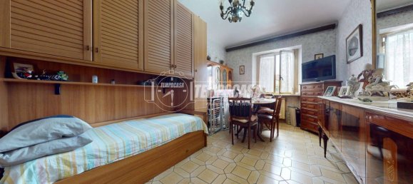 2 bedrooms Apartment in Turin, Italy No. 282060 9