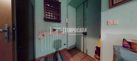 2 bedrooms Apartment in Turin, Italy No. 282060 2