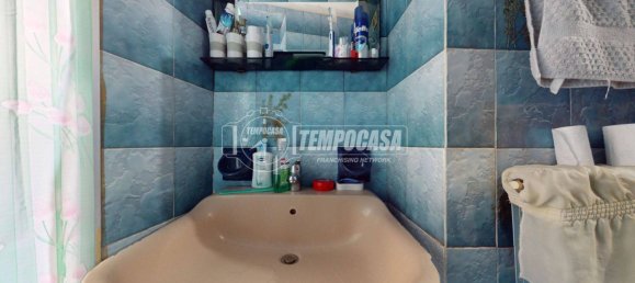 2 bedrooms Apartment in Turin, Italy No. 282060 21