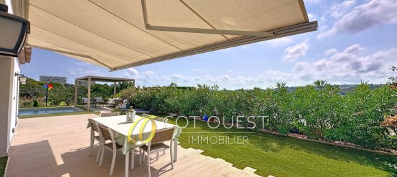 5 rooms Villa in Villeneuve-Loubet, France No. 339441 3