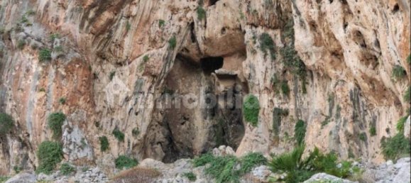 Земельный участок 150000м² в Шакка, Италия № 298165 6