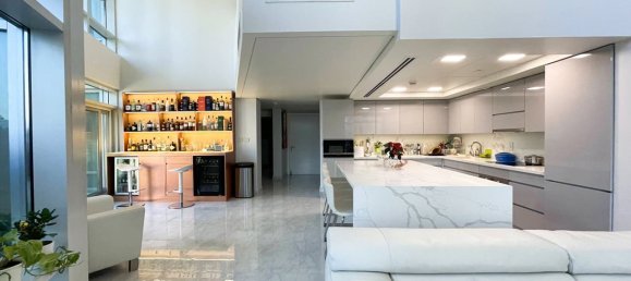 3 bedrooms Apartment in THE LOFTS, Downtown Dubai (Downtown Burj Dubai), UAE No. 119462 2