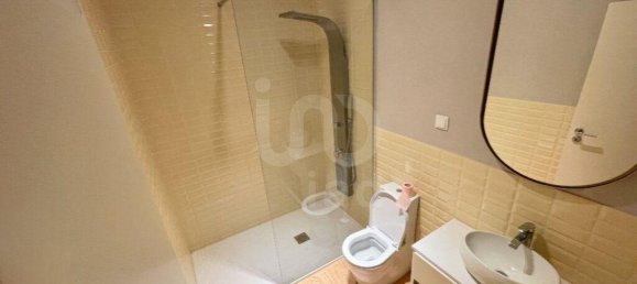 3 bedrooms Apartment in Porto, Portugal No. 110106 9