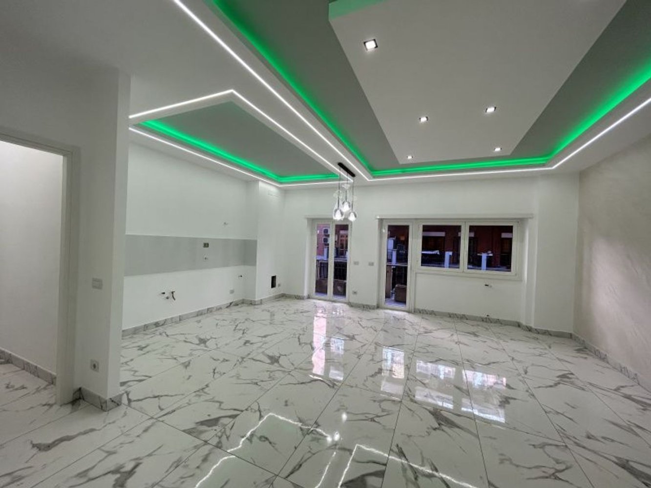 Apartamento de 4 habitaciónes en Rome, Italy No. 16878