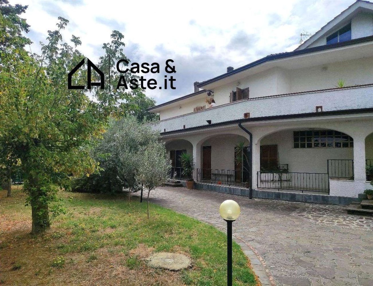 Apartamento de 8 divisões em Montecosaro, Italy N.º 96665