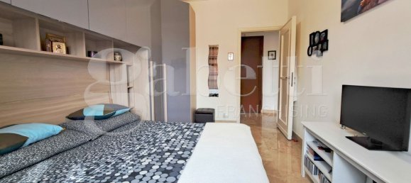 3 rooms Penthouse in Milan, Italy No. 244619 9