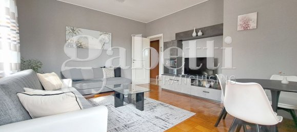 3 rooms Penthouse in Milan, Italy No. 244619 3