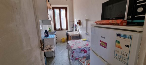 4 rooms House in Pistoia, Italy No. 64614 19